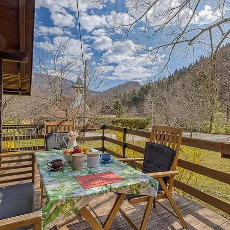 Rozi's Riverside - Happy *