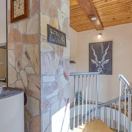 Rozi's Riverside - Happy